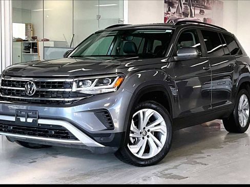 Used 2023 Volkswagen Atlas SE w/ Panoramic Sunroof Package image 1