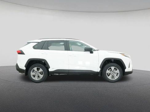 New 2025 Toyota RAV4 LE image 27