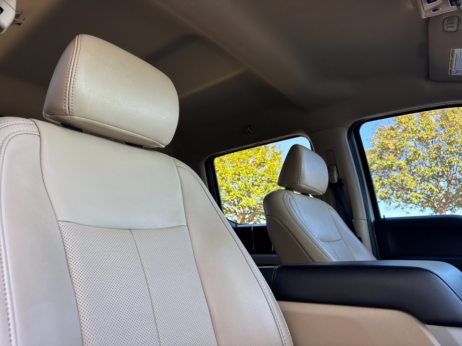 Used 2021 Ford F450 Lariat w/ Lariat Ultimate Package AWD/4WD image 18