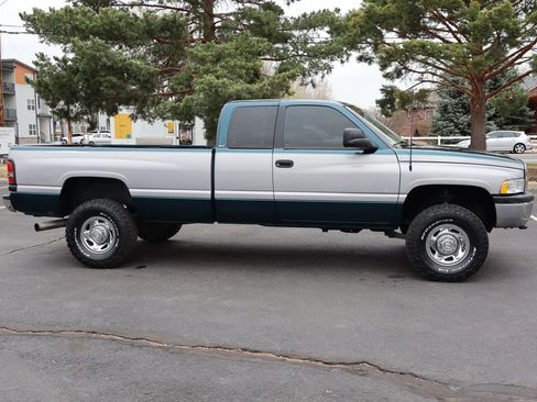 Used 1996 Dodge Ram 2500 Truck ST image 3