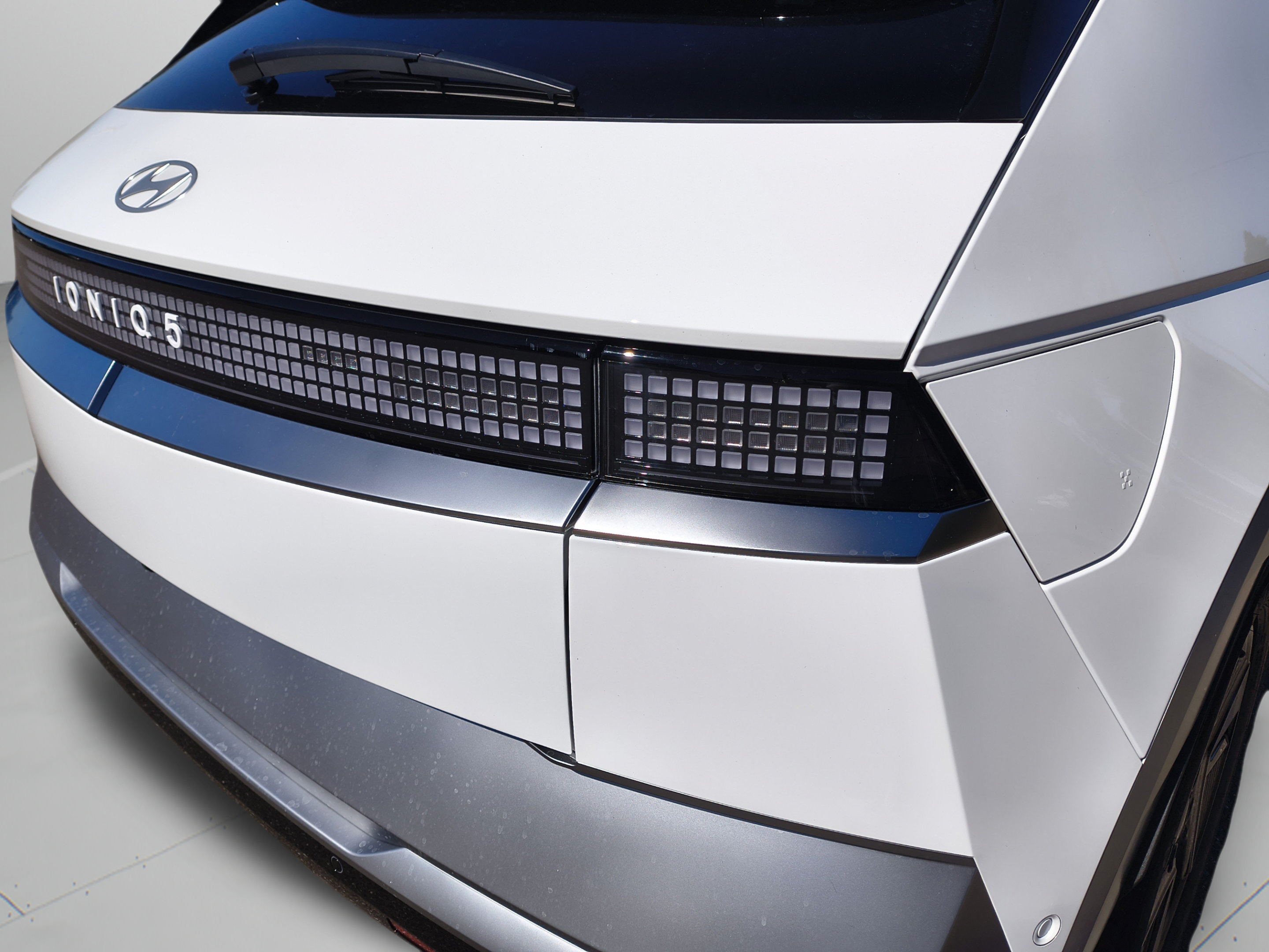 New 2027 Hyundai Ioniq 5 Limited RWD image 36