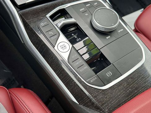 Used 2023 BMW 330i xDrive Sedan w/ Premium Package image 32