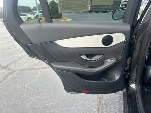 Used 2022 Mercedes-Benz GLC 300 image 24