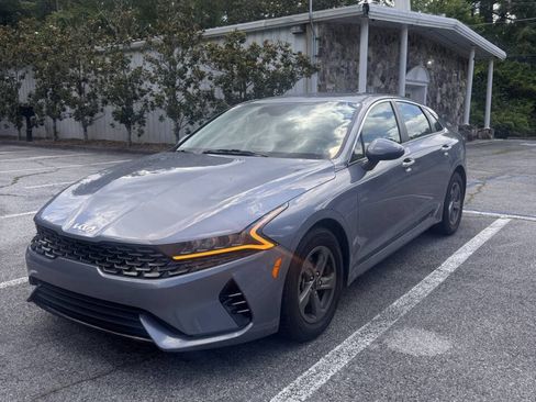 Used 2023 Kia K5 LXS FWD image 2