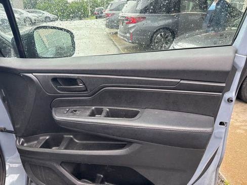 Used 2023 Honda Odyssey Sport image 8