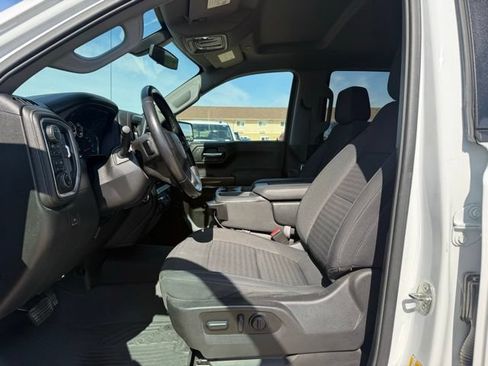 Used 2022 Chevrolet Silverado 1500 RST AWD/4WD image 13