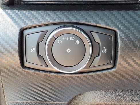 Used 2018 Ford Mustang Coupe RWD image 13