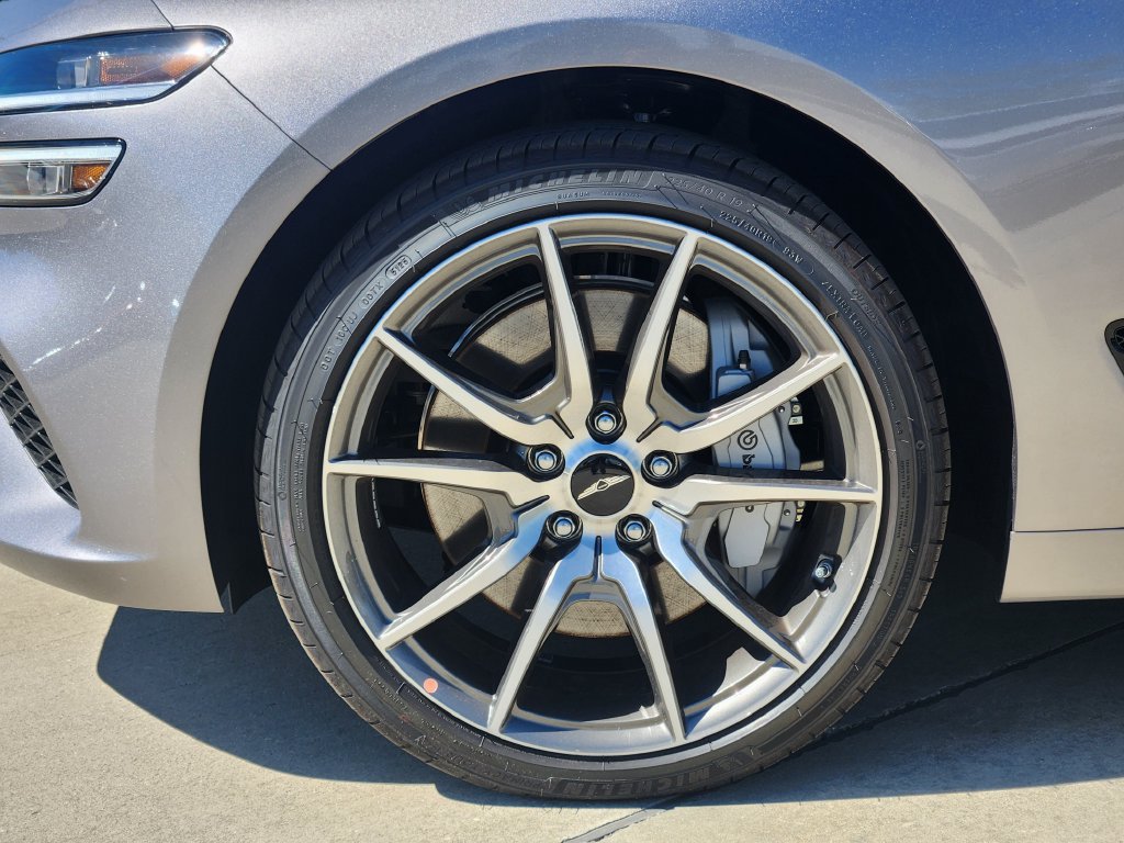 New 2026 Genesis G70 2.5T RWD image 11