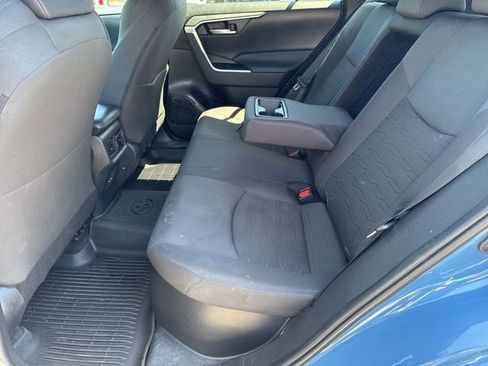 Used 2023 Toyota RAV4 SE w/ Convenience Package AWD/4WD image 6