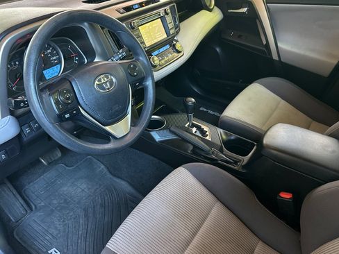 Used 2015 Toyota RAV4 XLE AWD/4WD image 11