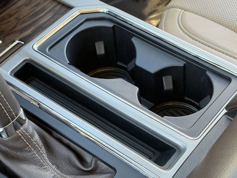 Used 2018 Ford F150 Lariat image 31