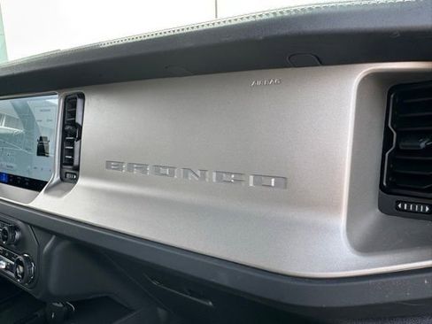 Used 2025 Ford Bronco Outer Banks AWD/4WD image 50