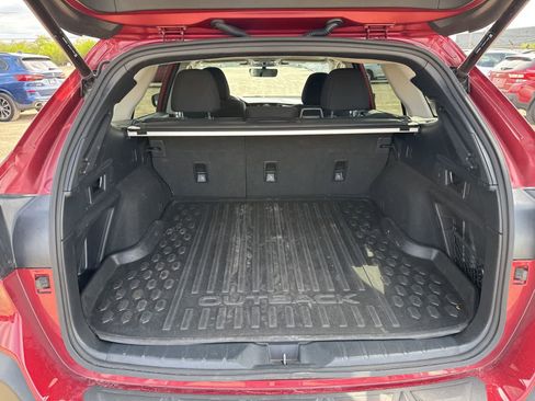 Used 2024 Subaru Outback Premium AWD/4WD image 14
