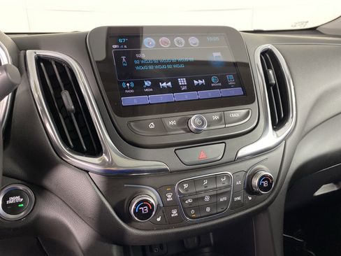 Used 2018 Chevrolet Equinox LT w/ Sun & Infotainment Package FWD image 33