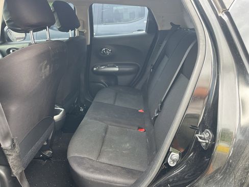 Used 2013 Nissan Juke S FWD image 9