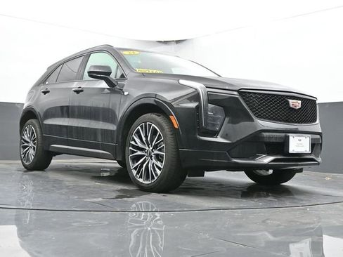 Used 2024 Cadillac XT4 Sport image 46