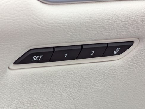 New 2026 Cadillac XT5 Premium Luxury w/ Driver Assist Package image 24