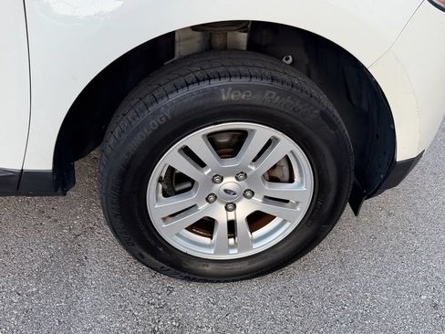 Used 2011 Ford Edge SE w/ 101A Rapid Spec Order Code FWD image 18