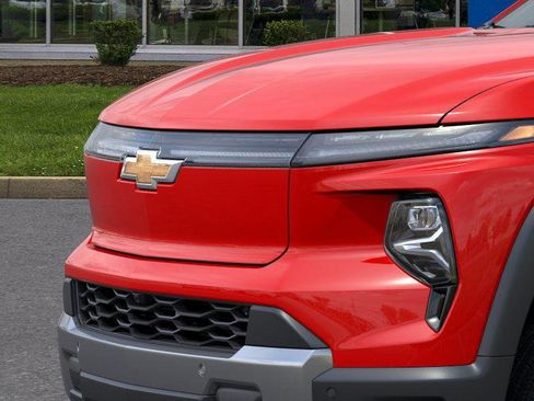 New 2026 Chevrolet Silverado EV LT image 14
