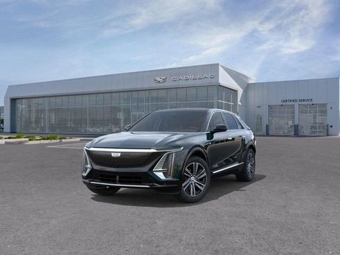 New 2026 Cadillac Lyriq Premium Luxury AWD/4WD image 8