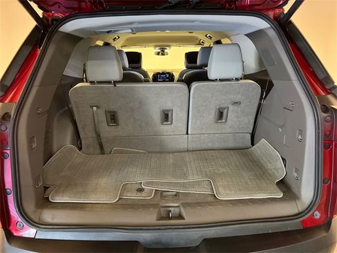 Used 2020 Chevrolet Traverse LT image 5