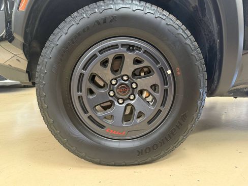 Used 2026 Nissan Frontier PRO-4X AWD/4WD image 30