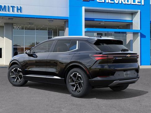 New 2025 Chevrolet Equinox EV LT image 27