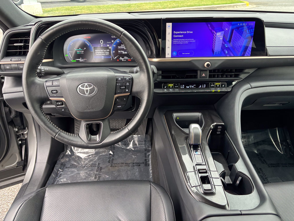 Used 2025 Toyota Crown AWD/4WD image 20