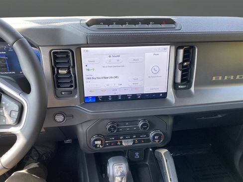 New 2025 Ford Bronco Badlands w/ Sasquatch Package AWD/4WD image 9