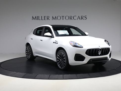 New 2025 Maserati Grecale Modena image 10