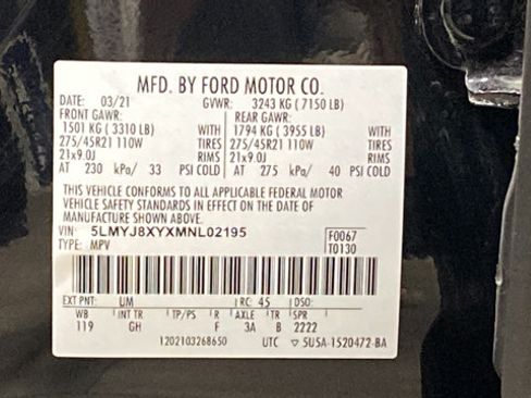 Used 2021 Lincoln Aviator Grand Touring w/ Equipment Group 302A AWD/4WD image 29