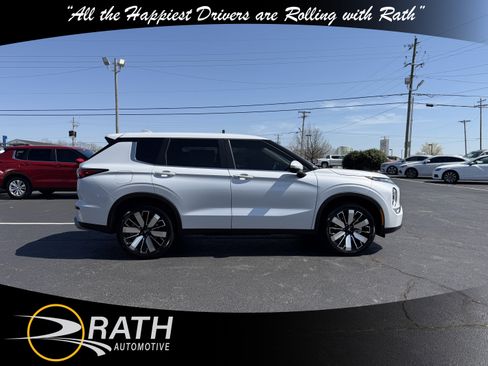 New 2026 Mitsubishi Outlander SE AWD/4WD image 10
