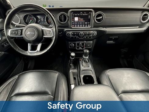 Used 2023 Jeep Wrangler Unlimited Sahara w/ Cold Weather Group AWD/4WD image 10