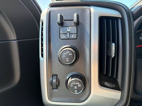 Used 2015 GMC Sierra 1500 SLT w/ SLT Crew Cab Value Package AWD/4WD image 13