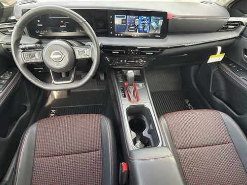New 2026 Nissan Kicks SR w/ Cold Weather Package image 26