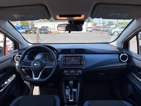 Used 2025 Nissan Versa SV FWD image 31