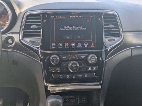 Used 2019 Jeep Grand Cherokee Limited image 14