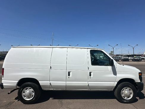 Used 2008 Ford E-250 and Econoline 250 image 5