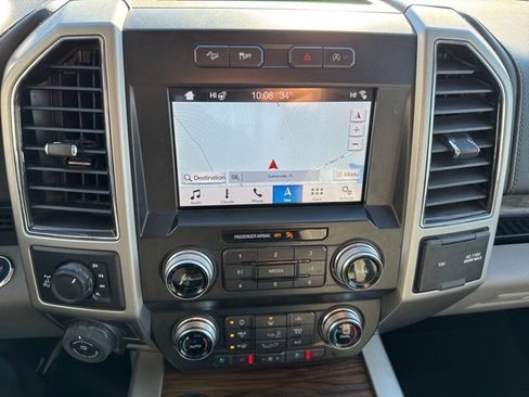 Used 2019 Ford F150 Lariat w/ Equipment Group 502A Luxury image 12