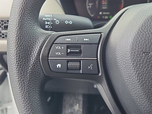 Certified 2026 Honda HR-V LX image 16