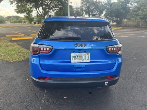 Used 2021 Jeep Compass Latitude image 6