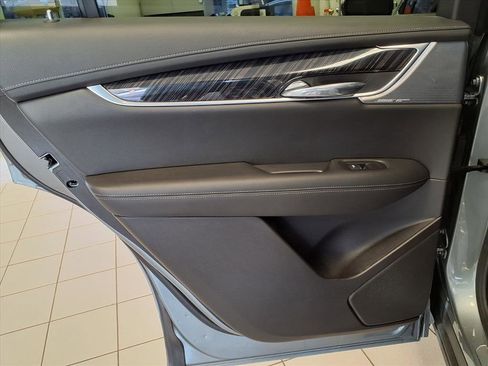 Certified 2023 Cadillac XT6 Premium Luxury w/ Technology Package image 19