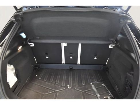 Used 2021 Mercedes-Benz GLA 250 4MATIC image 16