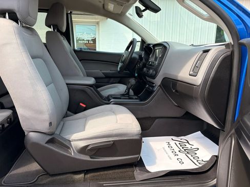 Used 2018 Chevrolet Colorado W/T w/ WT Convenience Package RWD image 12