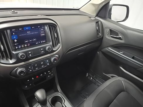 Used 2022 GMC Canyon AT4 AWD/4WD image 25