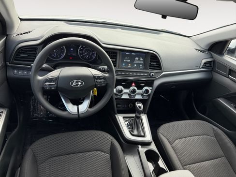 Used 2019 Hyundai Elantra SEL w/ Cargo Package FWD image 15
