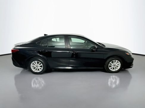 Used 2025 Toyota Camry LE FWD image 8