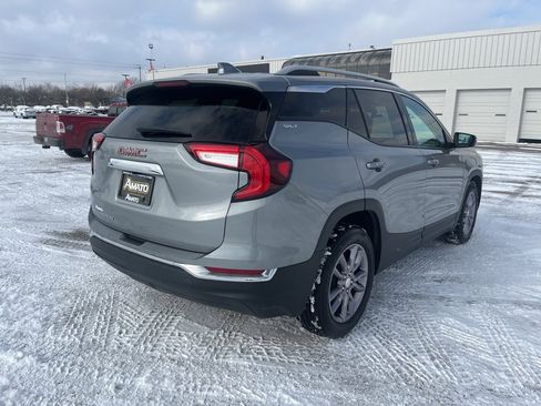 Used 2023 GMC Terrain SLT image 6