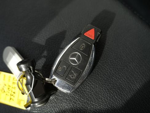Used 2011 Mercedes-Benz S 550 4MATIC image 67