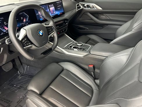 Used 2025 BMW 430i Coupe w/ Convenience Package image 4